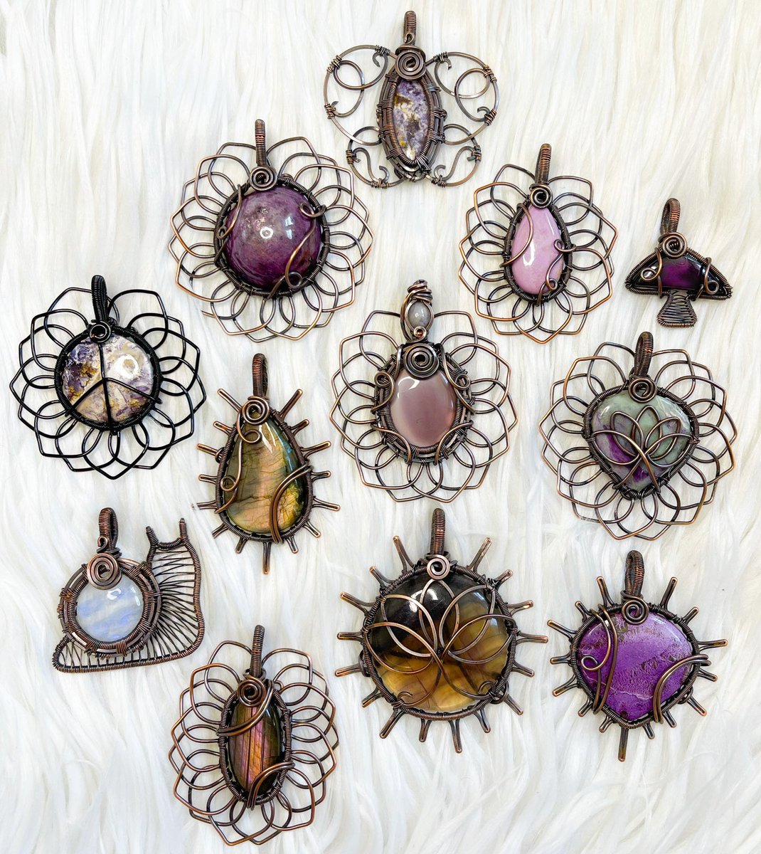 mildhippie's tweet photo. 💜🕊🌸 VIOLET GARDENS 🌸🕊💜

pendants available August 6th at 4pm est https://t.co/eOhrXkLYJb