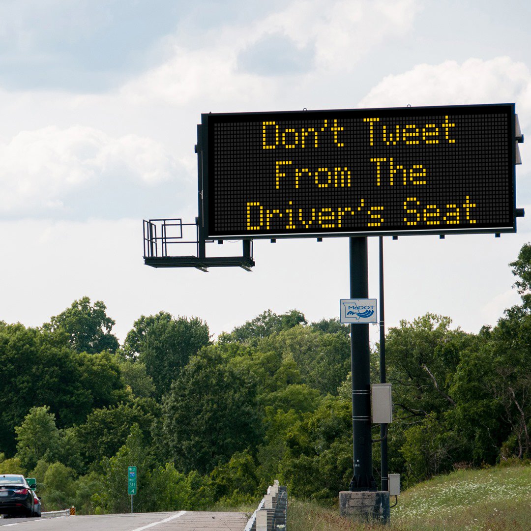 Deerfield, MO Road Conditions with Driving and Traffic Flow