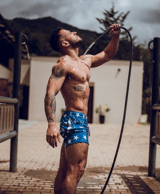 Is there anything better than water on a hot day? Time to make it a little hotter ?
@DylanJohnsonF4F