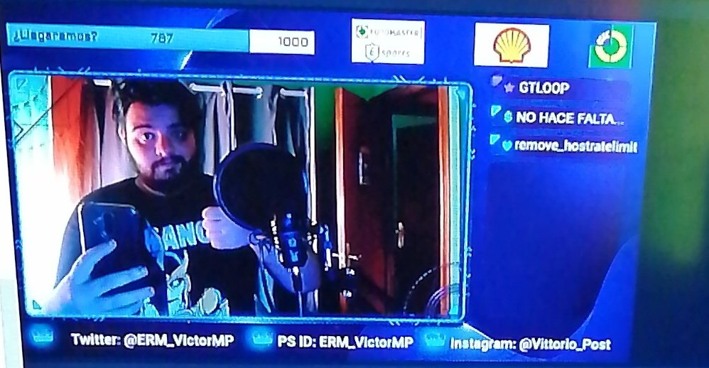 Vittorio_Post's tweet photo. En directo ahora mismo :3)
Estrenamos el #PostGarito.
Música de dudosa calidad en directo y #motorsport, #simracing o cualquier cosa a debatir jijijiji
🎸 Estáis todos más que invitados a pasar 🎸
Yo estaré por aquí hablando a cámara y tocando algo 🎼
https://t.co/bRUsPYfoky https://t.co/3yZDqiXdyA