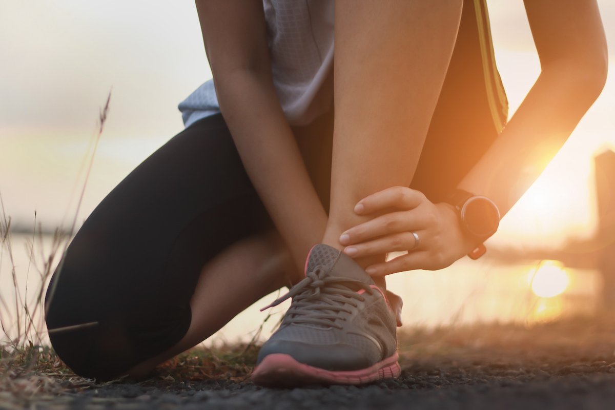 FyzicalCT's tweet photo. Both sprains and strains to the ankle can make it difficult to move around throughout the day. Fortunately, physical therapy can work to help you move comfortably once again. If you’ve sustained a sprain or strain, don’t hesitate to contact us!  🏃 #FyzicalCT https://t.co/SS3XxfmcZl