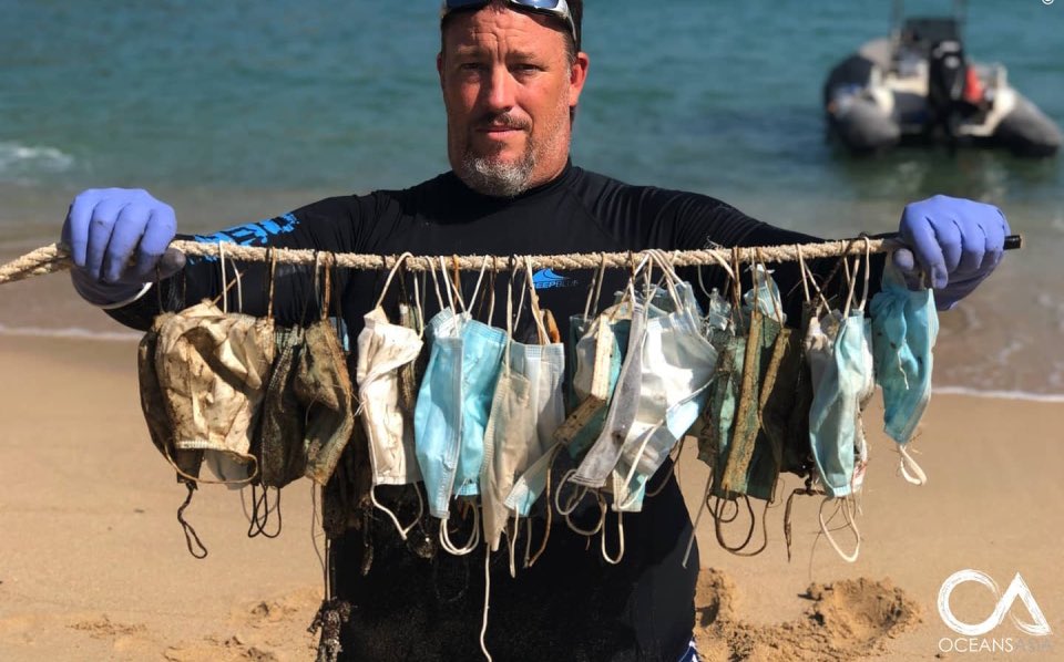 FrancisBoulle's tweet photo. It is estimated that there are more than 1.5 billion masks in the ocean https://t.co/ETe8kkOc4Q