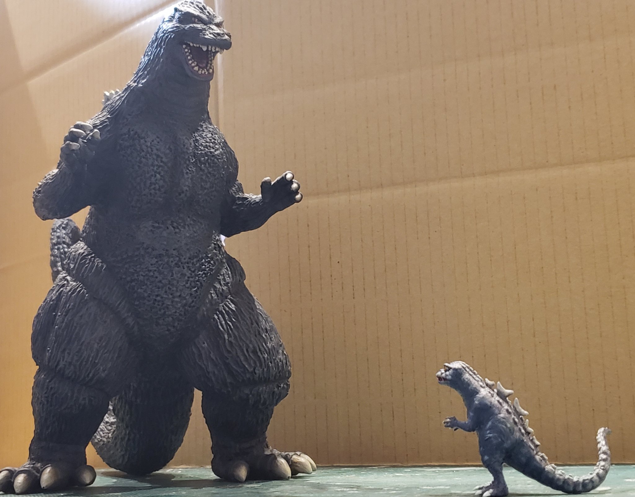 限定品 ベビーゴジラ フィギュア | www.ddechuquisaca.gob.bo