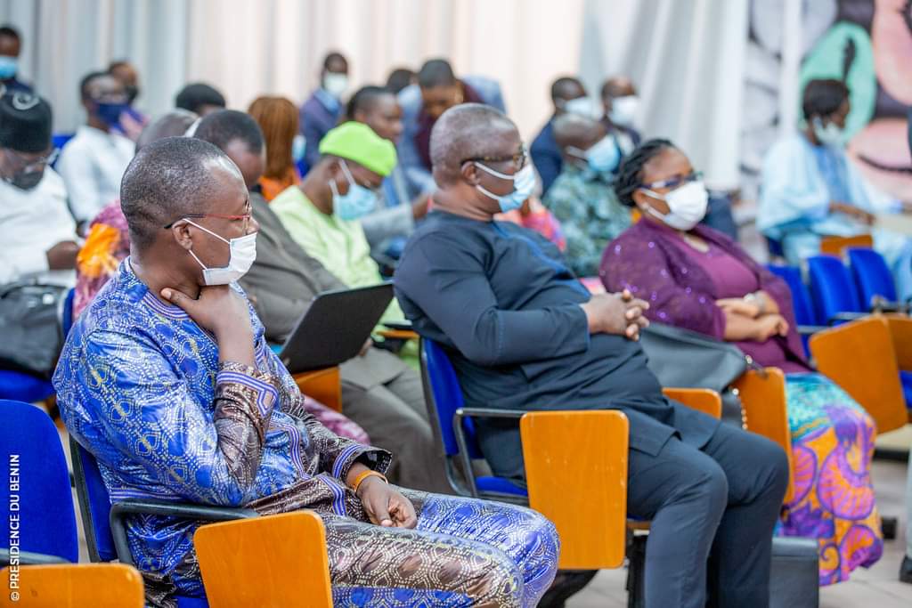 adejbenin's tweet photo. Promotion de l’entreprenariat : L'ADEJ met 37 jeunes entrepreneurs en relation avec des mentors
Retrouvez le compte rendu intégral et les photos officielles sur ce lien => https://t.co/nNIWfhomid https://t.co/qVEZMfMjVt