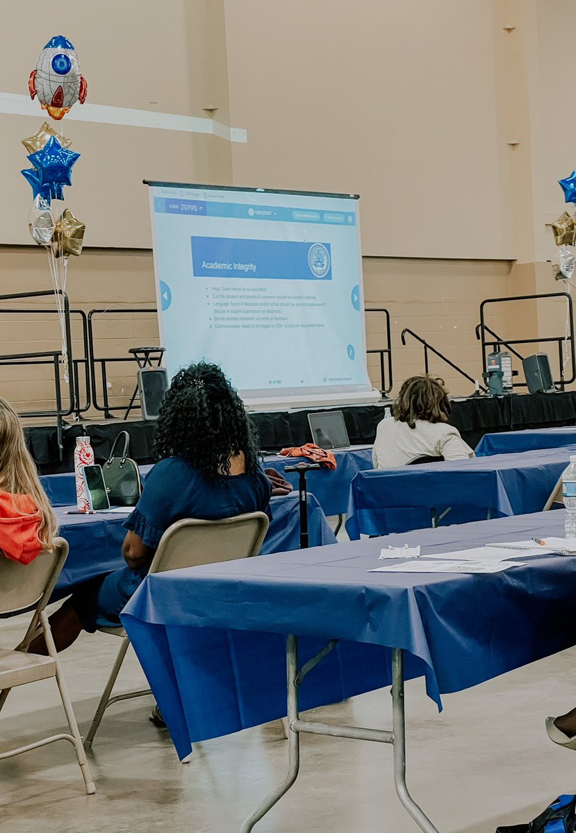 Elizabeth Nash tweet media