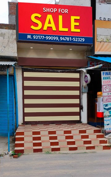 JatinVerma07's tweet photo. Ready to move #Commercial Shop for Sale in Main Market (11x30 )11x30, Ludhiana 141007   

✔ 50+ Futta road
✔ Opp. UCO Bank
✔ Vaastu Compliant
✔ Hospital in 500m 

Contact owner now : https://t.co/cVaLdNUDsH

#Shopforsale #Realestate #Feminism #eRUPI #Shop #Resale #investment https://t.co/8jKld9w5hv