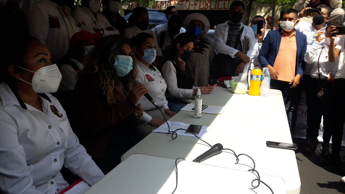 araceli_ocampo_'s tweet photo. Estamos en conferencia de prensa desde la Secretaría de Gobernación. Respaldando a trabajadoras y trabajadoras independientes, libres y democráticos. https://t.co/Y8g4lHOI3X