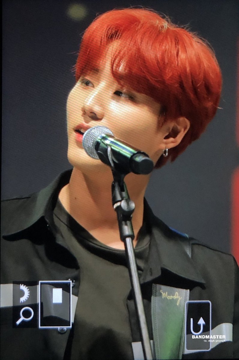 우리아기
백금발도 너무너무 예쁜데
나중에 기회가 된다면 빨머로 덮어주면 안될끼니
내가 진짜진짜 좋아해서그래