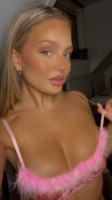 🚨REIMBURSEMENT OPPORTUNITY 🚨   I had a nice dinner with my friend last week. I want this reimbursed ASAP<a href="/tag/happyeaster"class="tags"><span>#happyeaster</span></a>