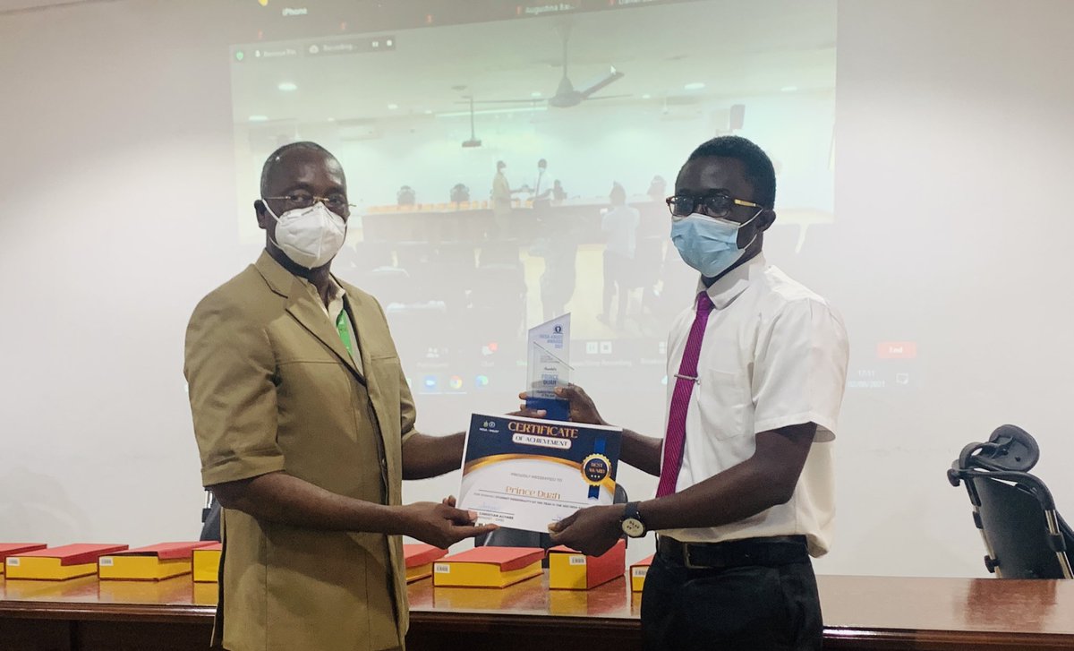 KNUST_Live's tweet photo. Awards Presentation.
Student Personality of the Year.
Master Prince Duah.
#KNUSTLive. #HESAWeek21 https://t.co/N2YZTT3wJn