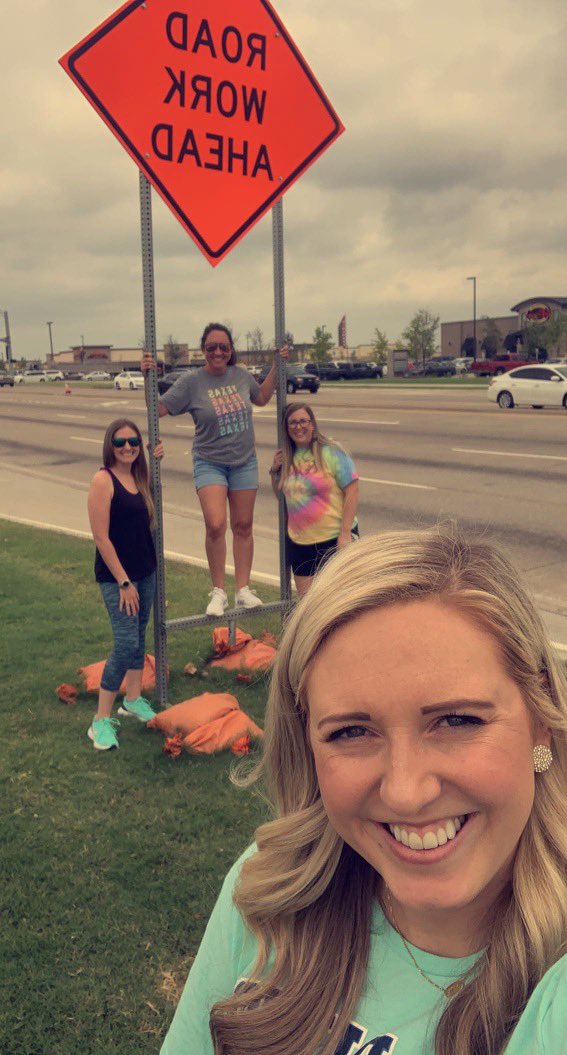 Team Scavenger Hunt #walkeratwork #walstars <a href="/MsCorumsStars/">Ashton Corum</a> <a href="/HubbardStars/">Lisa Hubbard</a> @J_philbrick
