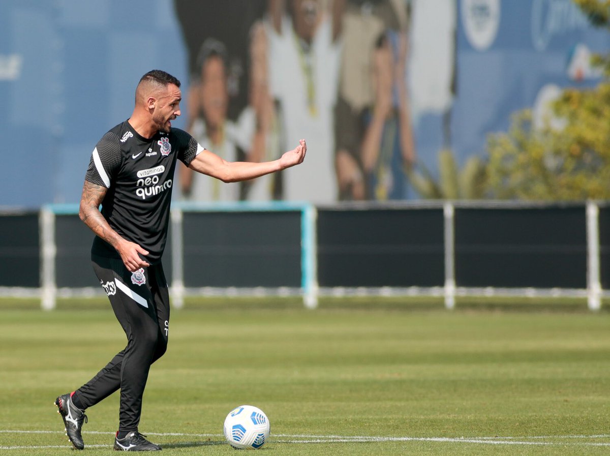 Mauricio_CP1955's tweet image. Renato Augusto, treina esse time por favor!!

#ForaRobertodeAndrade
#ForaSylvinho