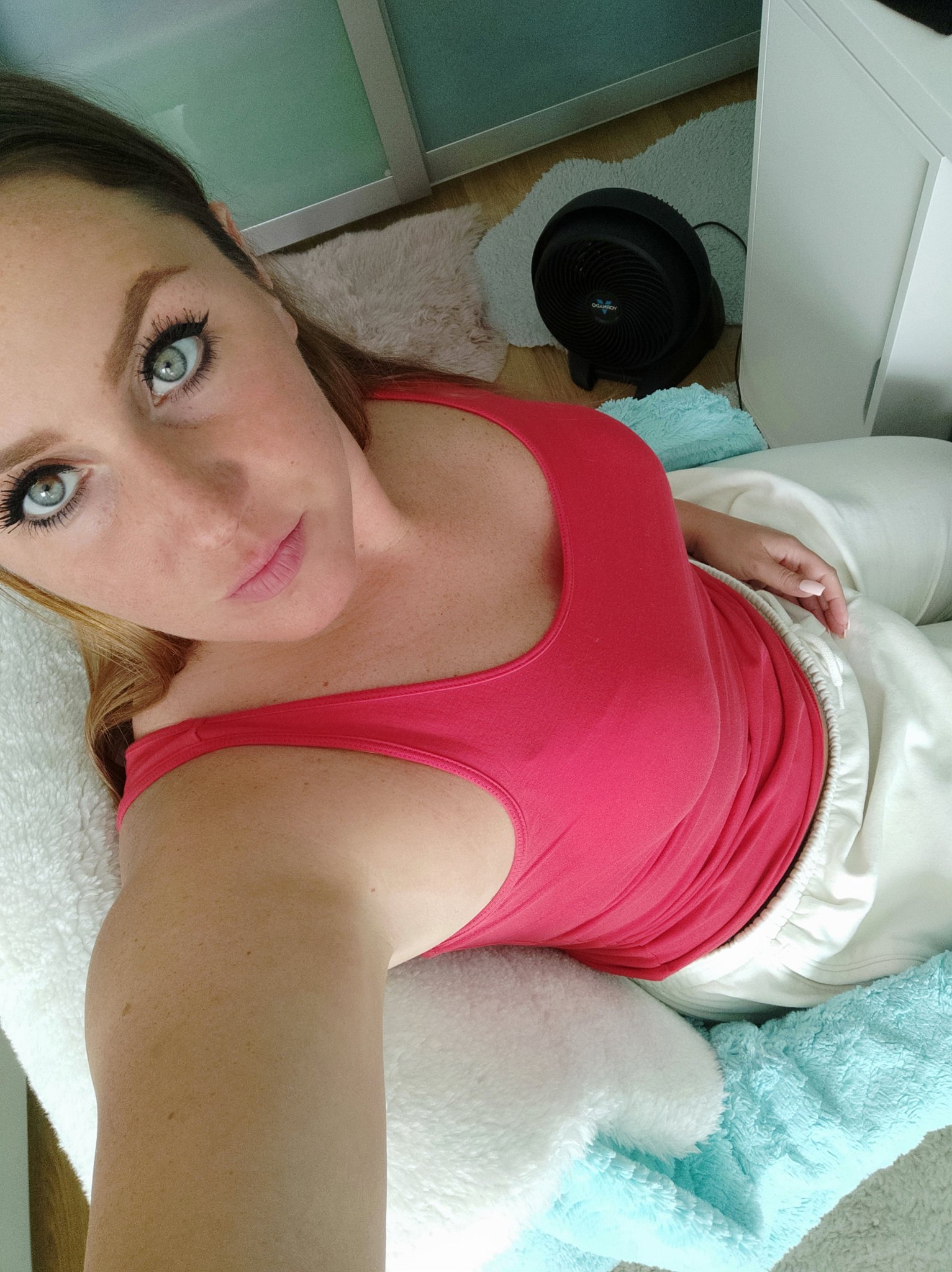 https://t.co/quaxktzTsH Schatz folge mir auf Onlyfans ;) Da warten geile Beiträge auf dich ;) #camgirl #onlyfans #bonniebanx #geilerarsch #heiss #geil #versaut #geilevideos #geilebilder https://t.co/NG6PTbSgZ2
