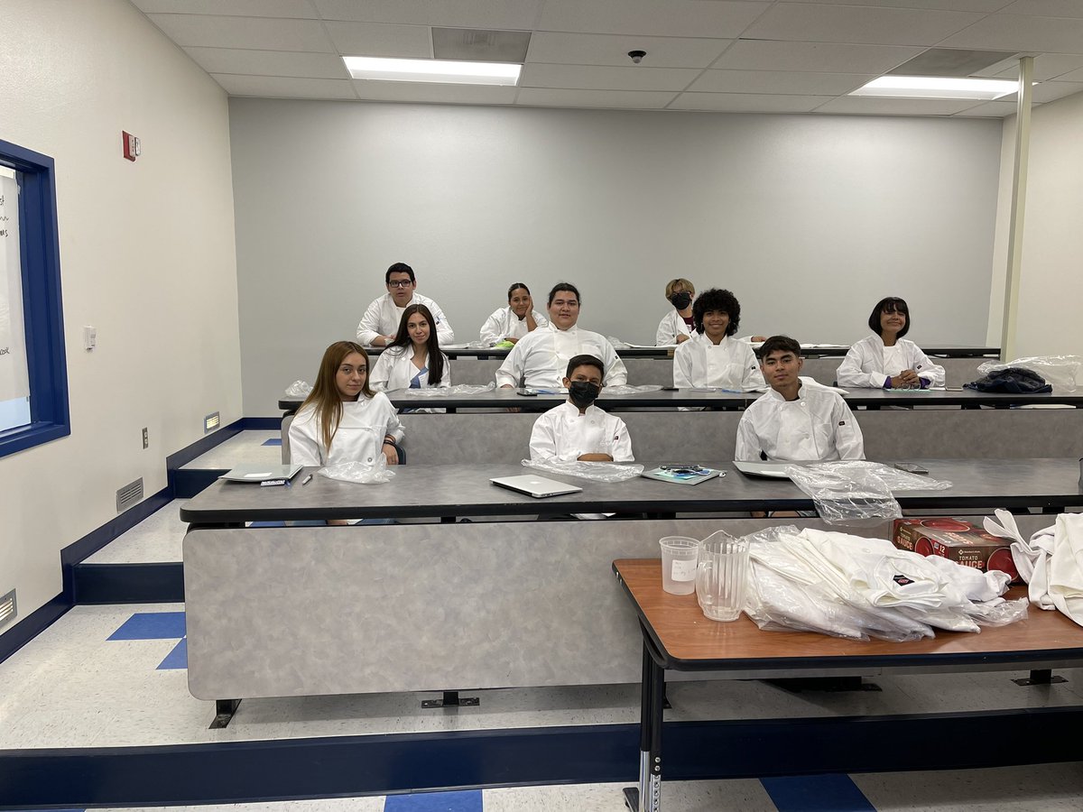 We are back and ready.! Time to make another memorable Culinary Moment.! We strive to give opportunities.! 1 of 3 classes.!