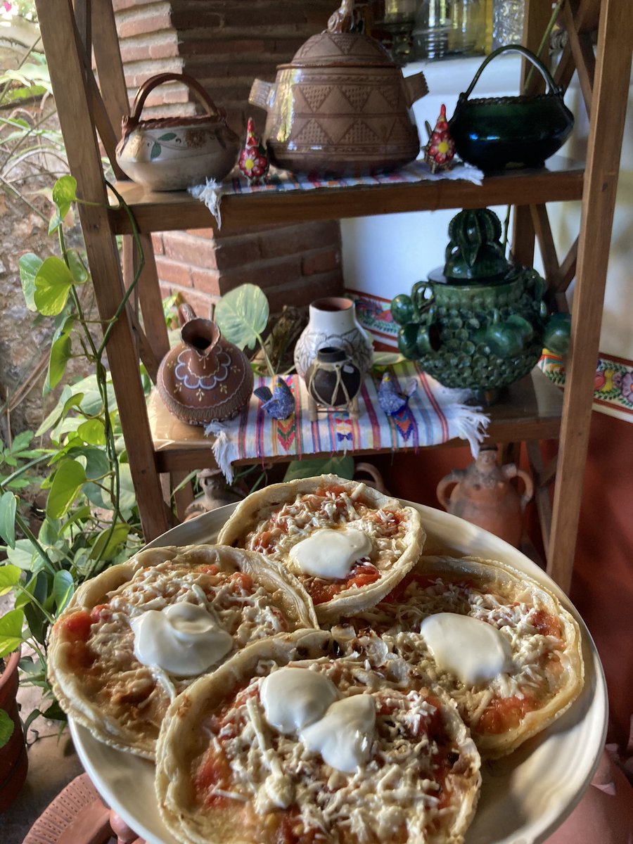 Picaditas tradicionales de #Guerrero #México #mexicanfood #cocinatradicionalmexicana #foodphotography #foodigirl 🥰