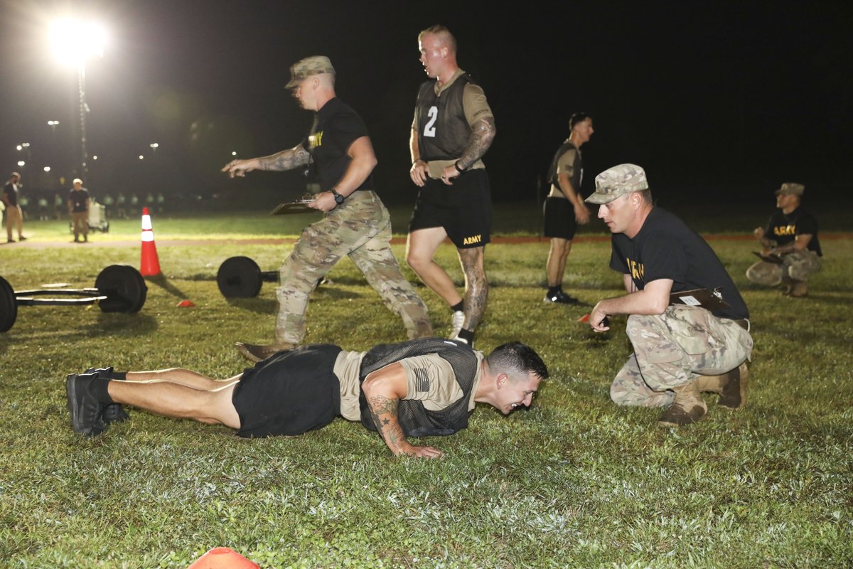 USArmyWHC's tweet image. The 2021 U.S. Army Forces Command Best Warrior Competition is underway! The 25 competitors started their day dark and early with a fitness assessment. By the end of the day, these #Soldiers will have rucked over 10-miles and competed in five other events. #BestWarrior21 @USArmy
