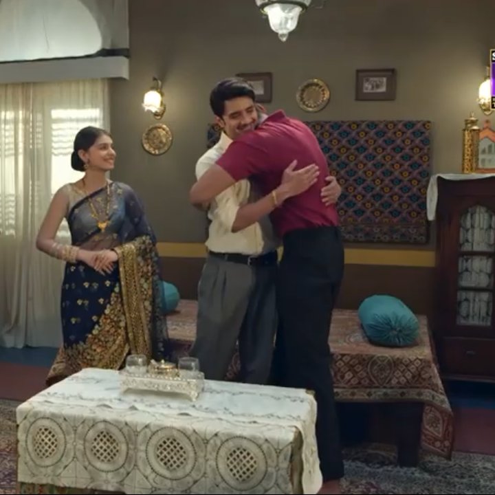 Srishtinct's tweet photo. #udheer ❤️
Only if Vashma was also there to complete this picture 🤧🧡
#KyunUttheDilChhodAaye #vashmay https://t.co/b3vxc0kama