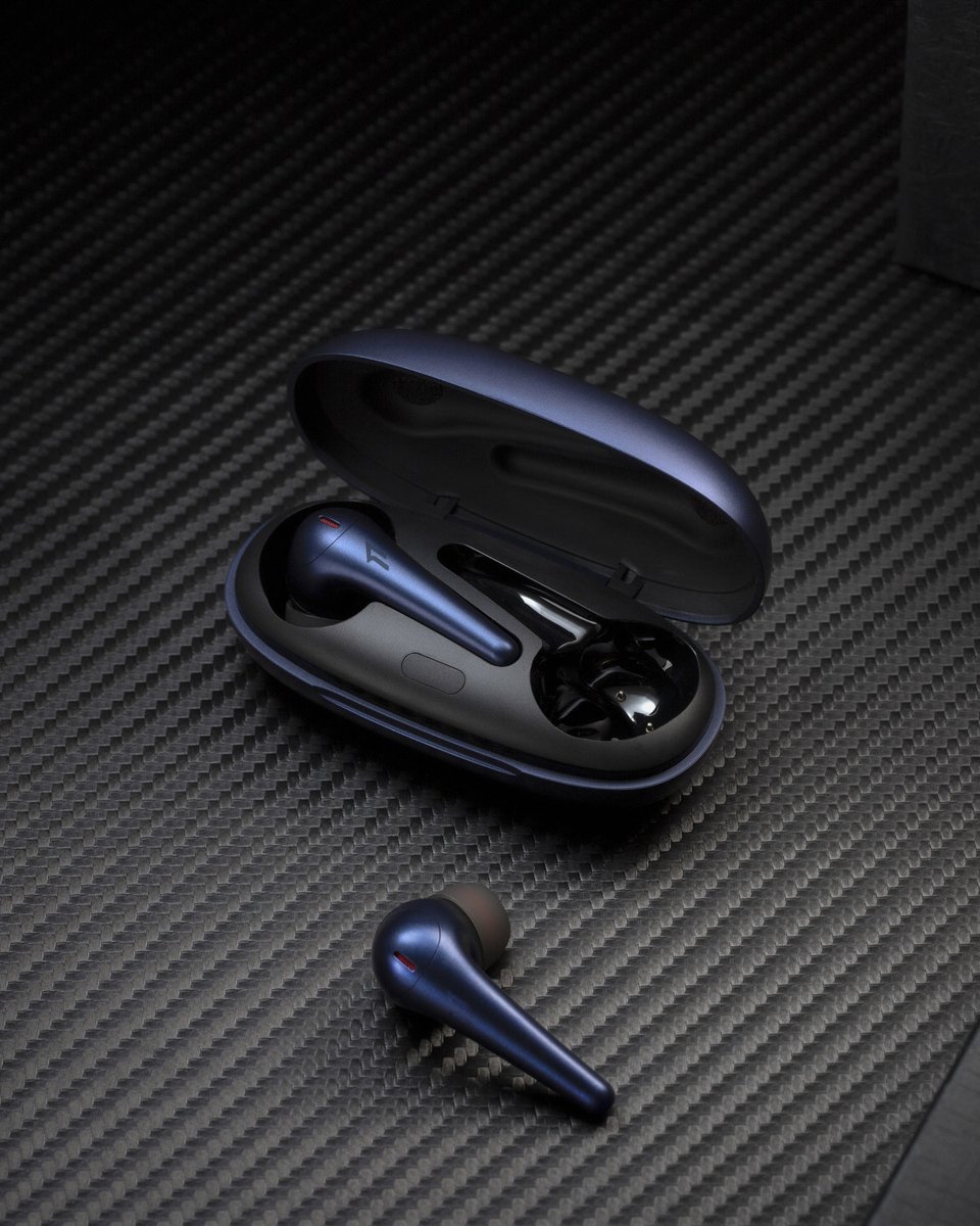 1MoreGlobal's tweet photo. Talking about the color, the #ComfoBudsPro are designed with gleaming shades that remind you of the brilliance of the mysterious cosmos. So who is a fan of the new color, Aurora Blue?
Drop: https://t.co/X0zq8Pf2jh
1MORE: https://t.co/JWyXo7I3qN
-
#hearmore #ComfoBudsPro https://t.co/p0MGzN75mq