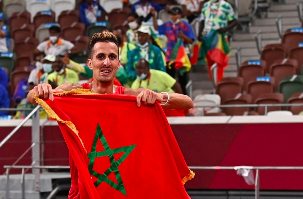 ألف مبروك للأصدقاء في المغرب فوز العداء المغربي سفيان البقالي بأول ميدالية ذهبية للمغرب في أولمبياد…