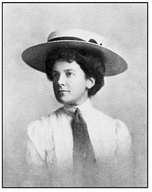 Dorothy Campbell wearing a straw sailor in 1909
#thisisnotahat
#dorothycampbell
#strawhat
#sailorhat