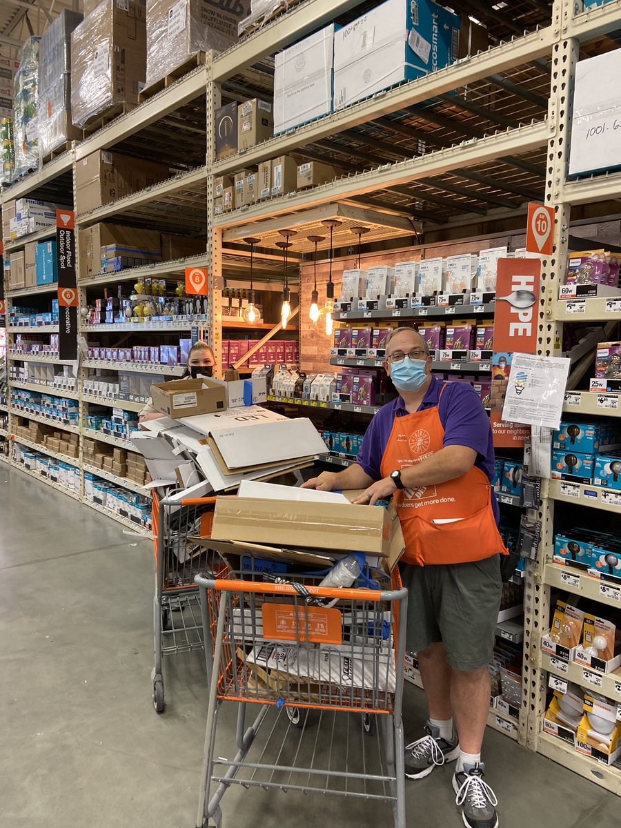 C4_DYNAMITE's tweet image. 🎉 Monday Morning Packdown! 🎉 #NJMDOTW #CardboardChallenge
