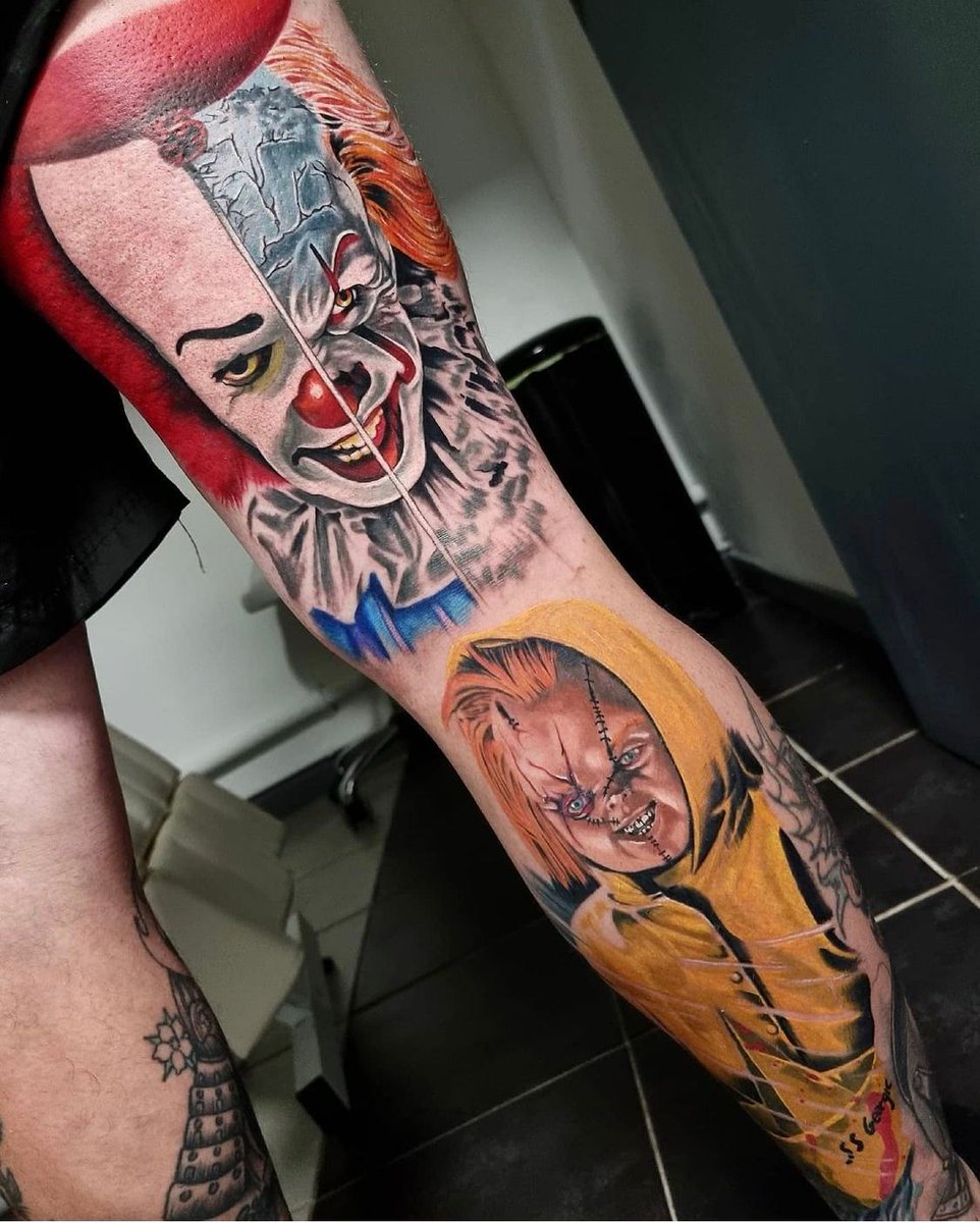 emeraldtattoouk's tweet photo. Thanks Chris
Artist: @pellz_tattoos
•
•
•
•
•
#emeraldtattoocompany #emeraldtattoo #talbotgreen #pontyclun #southwales #southwalestattoo #welshtattoostudio #welshtattooartist #tattoos #colourrealismtattoo #ITtattoo #pennywise #pennywisetattoo #chuckytattoo #horrortattoo https://t.co/fUCRdDsyJO