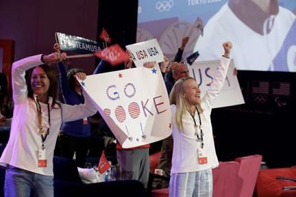 MarkMarshallNBC's tweet image. Climbing to new heights! Cheers to the #Olympic debut of @USAClimbing and @BrookeRaboutou