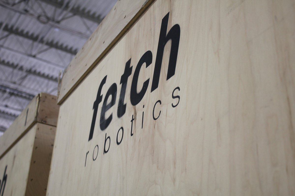 BlueSkyExhibit's tweet image. We have been busy creating an amazing exhibit for @FetchRobotics
to display their products at @TravelLeaders's Edge 2021!
We are so happy to see our clients getting back to live shows!👏
#fetchrobotics #travelleaders #edge2021 #blueskyexhibits #designandbuild #liveevents