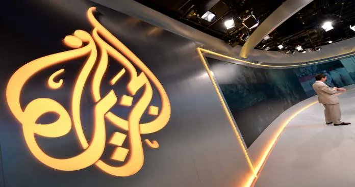 newsalarab1's tweet photo. تطورات عاجلة : فتح مكتب "الجزيرة" بالقاهرة بعد زيارة تميم بن حمد إلى مصر.. وزيادة عدد العمالة المصرية في #قطر
https://t.co/czOxcTSYnD

#مصر
#القاهرة https://t.co/2Uj0Ua4Y7M