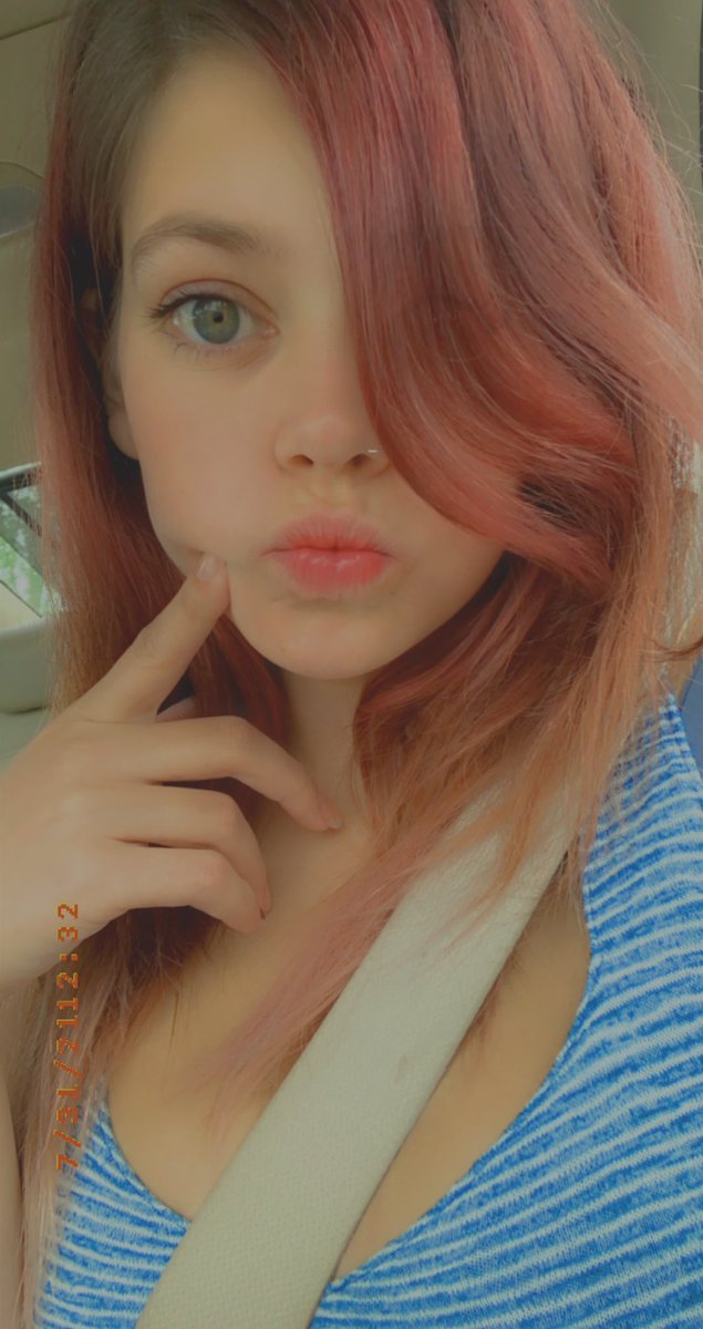 _LovelyLady97_'s tweet photo. Hello my loves! I’ve been taking a lil break but I’m coming back! https://t.co/UWsteJMYUI