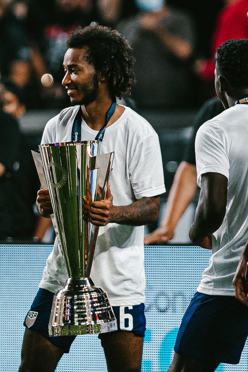 "Proud" doesn't even begin to cover it <a href="/gbusio13/">Gianluca Busio</a> 👏

📸: <a href="/AshleyMOrellana/">Ashley Orellana</a>