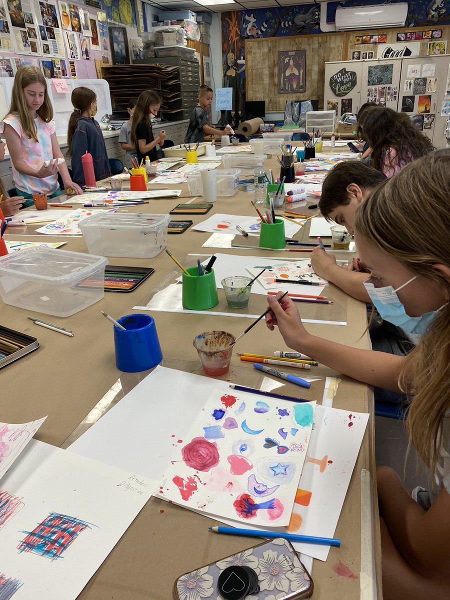 Ms_Stomber's tweet image. What an awesome first day of @SFAMassapequa #mixedmedia camp! 🎨Today we #experimented with #prismacolor pencils, #watercolor pencils, #sharpies, #markers &amp;amp; #watercolorpens !