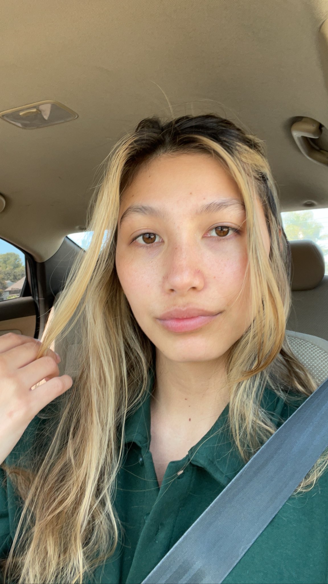 $AXAH on Twitter: "RT @domskurtz: I’m so cute without any makeup https://t.co/ODIFrDOCDQ" / Twitter