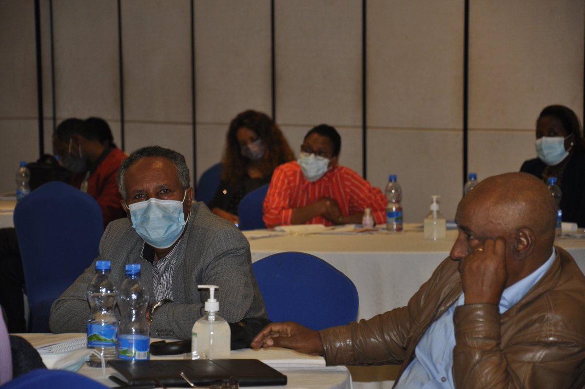 LeatherLidi's tweet photo. LIDI & UNIDO held Consultative workshop on development of training material on #quality_hides_and_skin_production_handling_and_marketing
To assess #training_needs, #expectation
#knowhow_attitudes of #livestock_producers #employers #slaughterhouses #raw_skin_hides_trading_actors https://t.co/vez9PBCak6