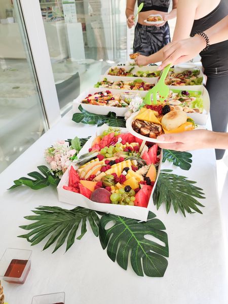 ☀️ YOGA BRUNCH ☀️
📣Dernière date de l'été ! 22 août 10h15

Réservez dès maintenant votre séance de Yoga à l'eac.
Une formule revigorante entre Yoga, Art et Brunch 100% healthy. + d'infos et réservation briand@espacedelartconcret ou 04 93 75 71 50