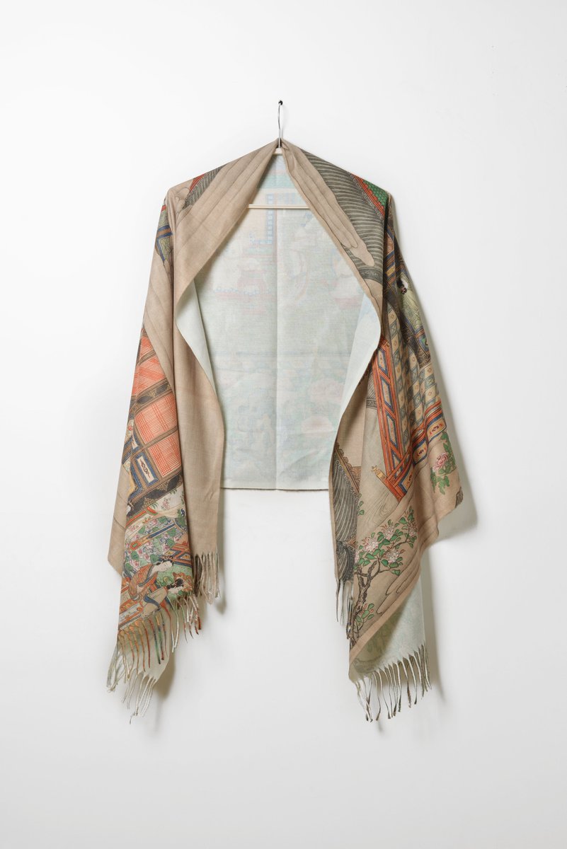 souffle_song's tweet photo. A new scarf is coming soon!!!
Do you like it?
💕The painting are from the world famous paintings,
exquisite and retro
More finds in https://t.co/8veR3M3SAD
.
.
.
.
#lolita #lolitadress #lolitashop #lolitastore #lolitagirl
#classic #retrostyle #design #accessory
#scarfdesign https://t.co/EKHah8XcJd