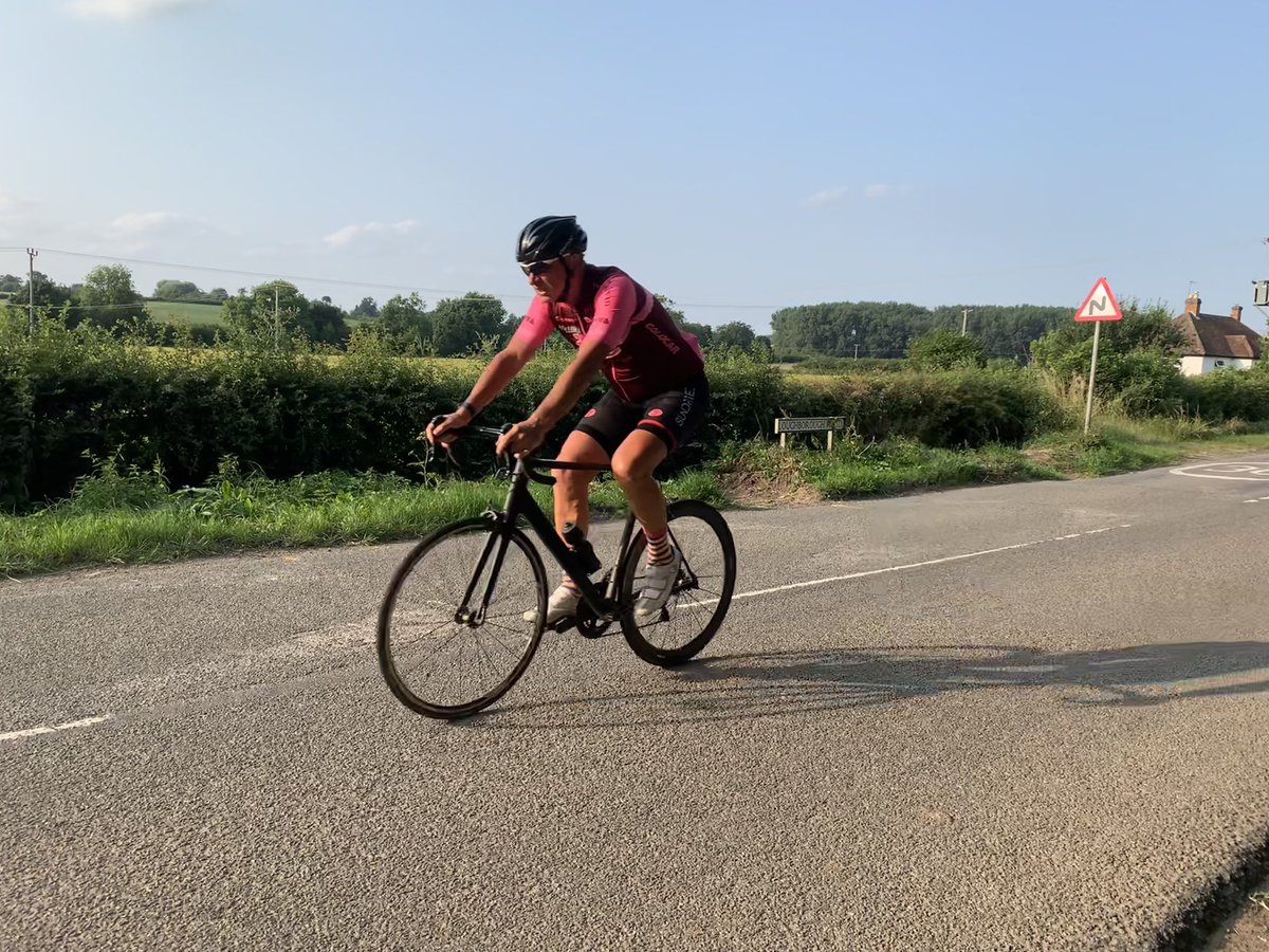 Last months ride kindly sponsored by @LFarchitects 🚴🏼 Tomorrow we ride again a classic PCN loop from Bingham around the vale (far flatter & gentle on the legs). If you fancy joining please get in touch or check out our strava club. #PCN #Notts #lungfish #BD #networking