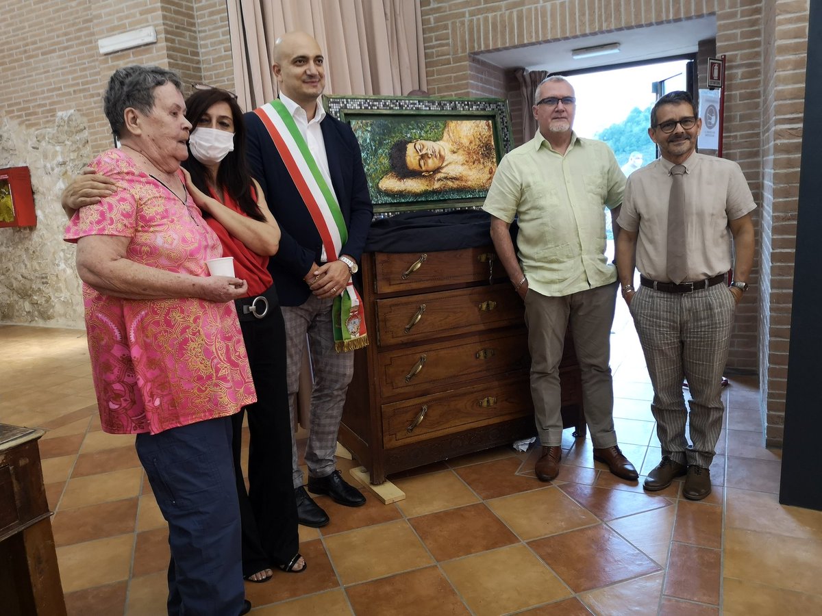 JoseCarlosRRuiz's tweet photo. Festeggiamo i 125 anni di vita di #TinaModotti. Ex convento di Santa Maria delle Grazie, a #Bonefro #Molise #Italia, dove ha sede l' #ArchivoTinaModotti. #16agosto. #JulioAntonioMella e #Cuba presenti, indissolubili, con la forza della storia e del presente. #AbbiamoMemoria https://t.co/27IjWXTiTi