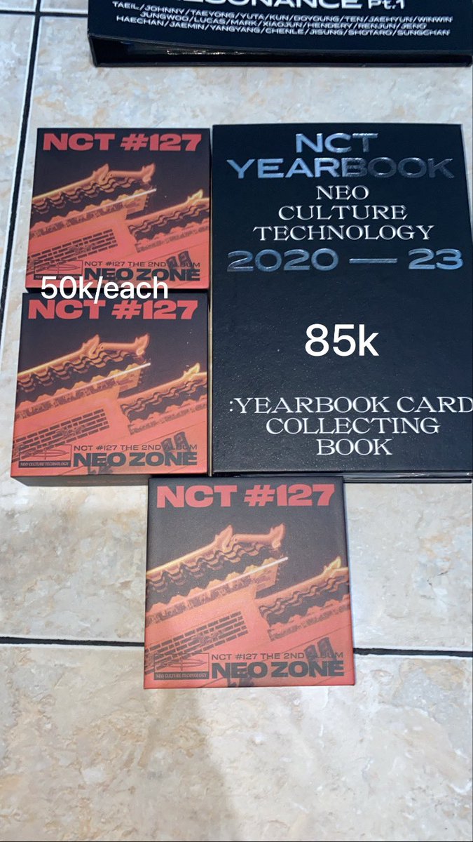 _23sparkless's tweet image. -kihno only neozone
-yearbook collect book 2020 +potrait 
-binder resonance with sleeve (damage kegores)
-preloved binder muji a5 2 ring+sleeve ultrapro 4p (11pc)
-binder only muji 40k
-take all sleeve 11 pc 50k