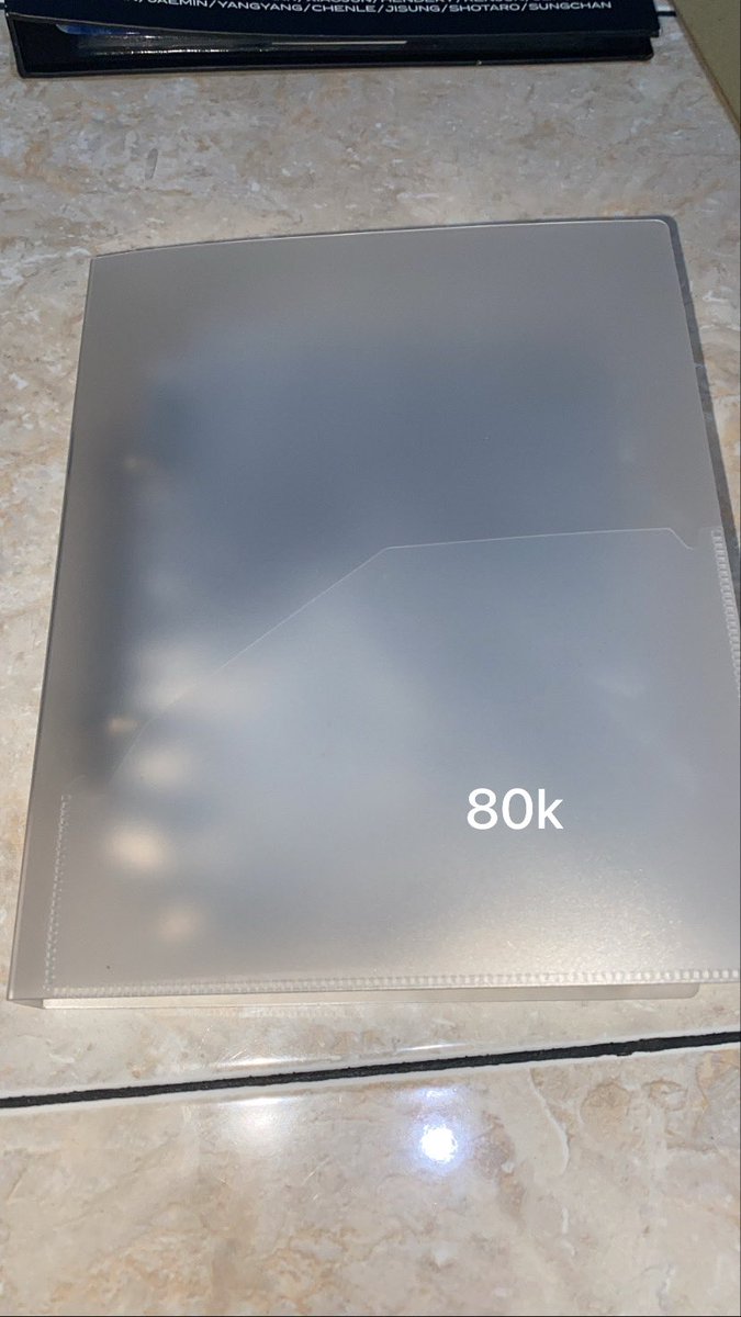 _23sparkless's tweet image. -kihno only neozone
-yearbook collect book 2020 +potrait 
-binder resonance with sleeve (damage kegores)
-preloved binder muji a5 2 ring+sleeve ultrapro 4p (11pc)
-binder only muji 40k
-take all sleeve 11 pc 50k