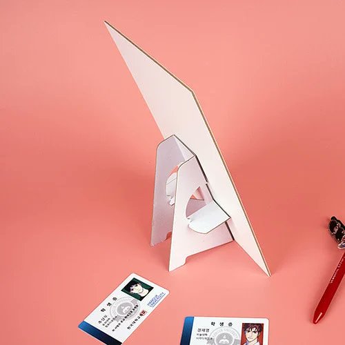 HIStore_bee's tweet photo. #GOHistore_bee #semanticerror 
Art board set
IDR 635.000

Harga tertera blm ems dan tax (pembayaran ke 2) 
Close tgl 27 agustus 2021
Jika mau order silahkan DM admin https://t.co/ZD6AoM1HWH