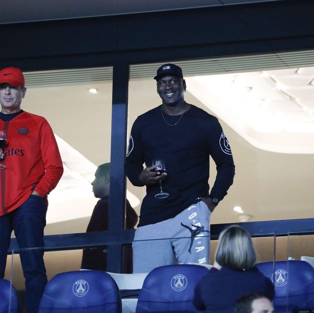 Michael Jordan earns 5% of the profits the club makes from selling PSG merchandise. So far, PSG has earned around 120 million euros since Messi's shirt went on sale, which would earn Jordan six million euros in a single weekend. 

Incredible! 🤯