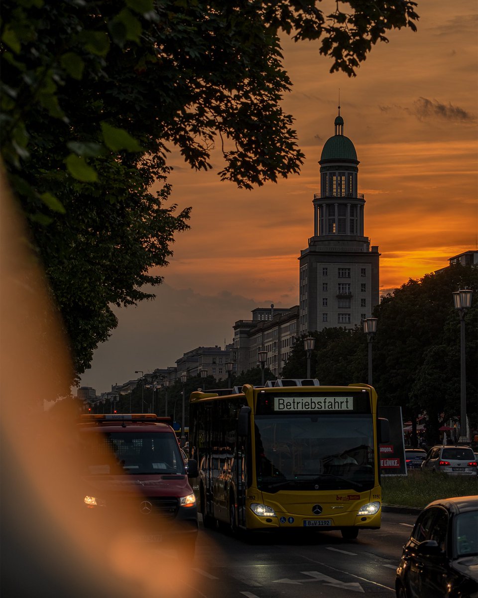 Mulinarius's tweet photo. Betriebsfahrt in den Sunset 🧡
#weilwirdichlieben https://t.co/3W5RjZWVRK