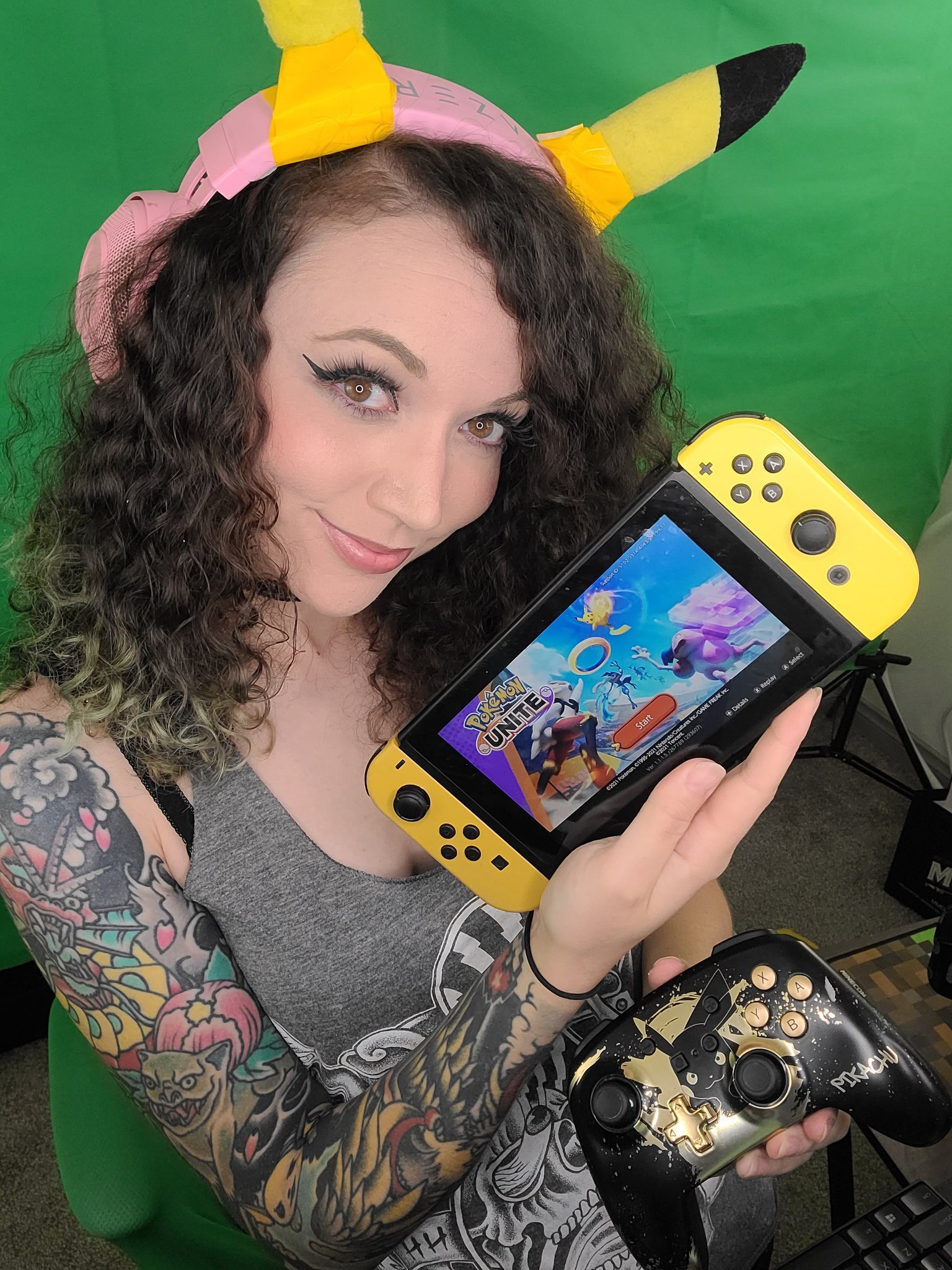 tw-pornstars-pkmnmasterholly-twitter-i-m-a-gengar-main-now-watch