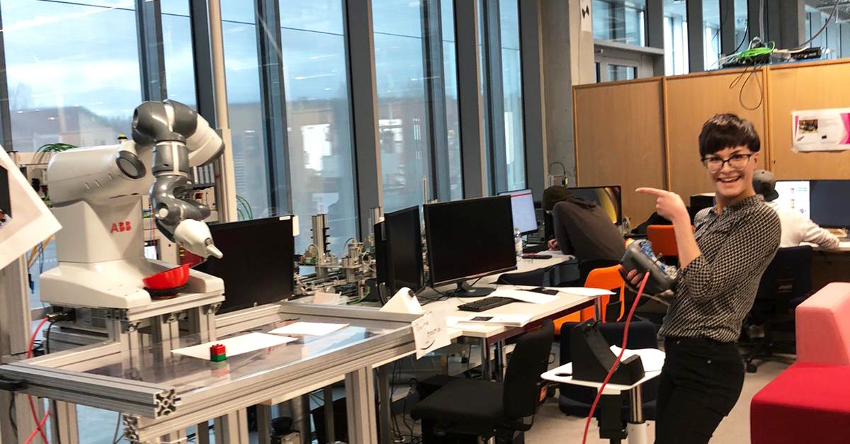 Kobottien kaksintaistelu ⚔️ Suoriutuiko Universal Robotsin UR3 vai ABB:n YuMi IRB14000 paremmin Enicsin esittämästä haasteesta? (Projekti 01/25) 

Projektivideo youtu.be/4f8ZNduAL38