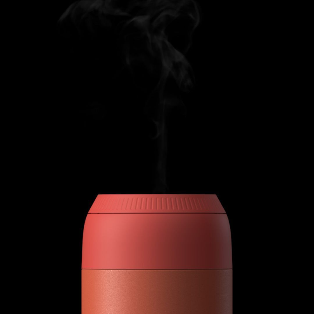 Sometimes it's the least visible parts of an image that create the most impact. Thanks for letting us have so much fun on this project @chillys 🌶️ 

-

#Steam #HotDrink #Sustainability #CGI #Houdini #Render #Detail #DesignMilk #VFX #ChillysBottles #PushBeyondReality