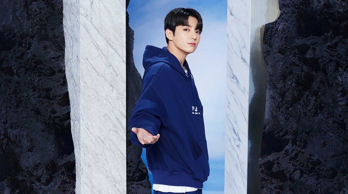 fila_korea's tweet photo. 나에게서 시작되는 가을 
Fall that begins with me

Find Your Basics
2021 FILA FALL COLLECTION

💜제품 확인하기 : https://t.co/yzw5bZ8BIT

#휠라 #FILA #방탄소년단 #BTS #RM #진 #슈가 #제이홉 #지민 #뷔 #정국 #Jin #SUGA #jhope #Jimin #V #JungKook @BTS_twt #Findyourbasics #가장_나답게 https://t.co/tOPneOI1oJ
