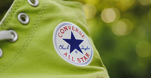 Deze zomer scoor je 30% extra korting op je nieuwe Converse sneakers. Kies je favoriete model en verzilver de kortingscode hier: buff.ly/2Kb6RCG
