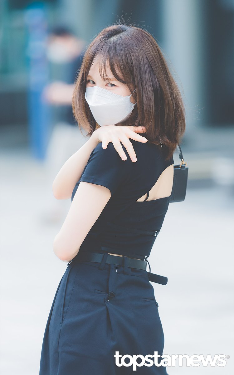 ReVeluv Archive tweet media