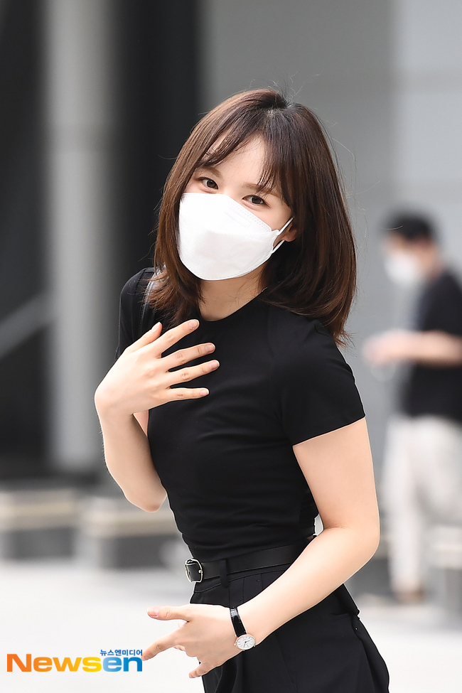 ReVeluv Archive tweet media